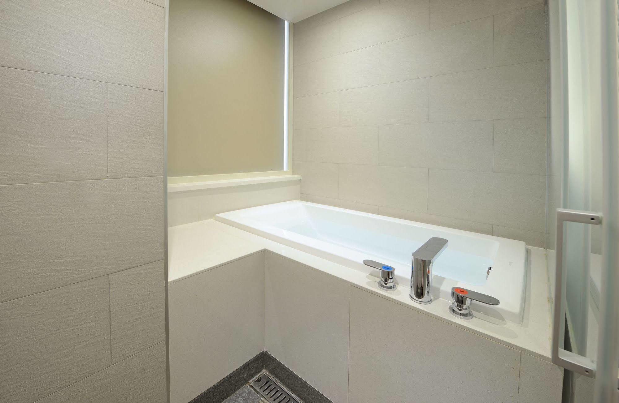 Uinn Business Hotel-Shihlin Taipei Eksteriør bilde
